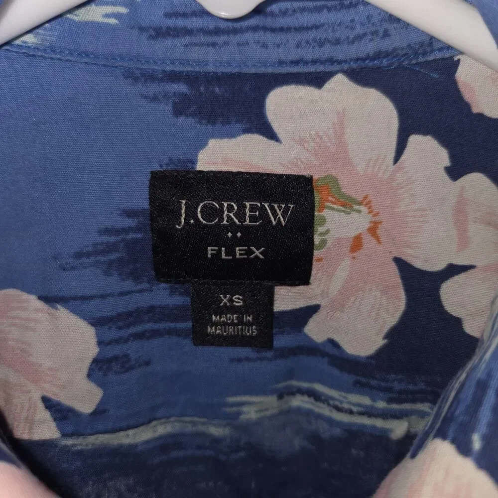J. Crew Flex Blue Short Sleeve Button Down Shirt Sz XS Pink Floral Hawaiian